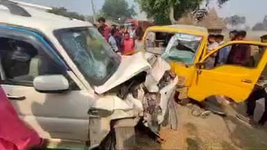 अमनौर: अमनौर जान पर अनियंत्रित स्कार्पियो ने स्कूल वाहन को टक्कर मारी, 18 बच्चे घायल