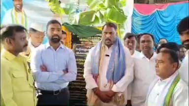 ధర్మపురి: శ్రీరాములపల్లెలో విద్యుత్ వైర్లు,విద్యుత్ స్థంభాల పనులకు శంకుస్థాపన చేసిన రాష్ట్ర మంత్రి లక్ష్మణ్ కుమార్,జిల్లా కలెక్టర్