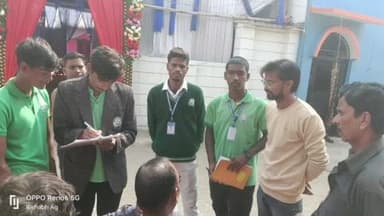 बरकागाँव: बड़कागांव: बी.एम. मेमोरियल स्कूल के कक्षा 10 के छात्रों ने मध्य पंचायत में किया सर्वेक्षण