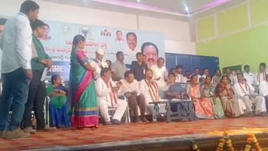 బీర్కూర్: గ్యాస్ సబ్సిడీ రావడం లేదని ప్రశ్నించిన మహిళలు, రూ.500 కే గ్యాస్ అందించే విధంగా కంపెనీలపై చర్యలు తీసుకుంటాం : షబ్బీర్ అలీ