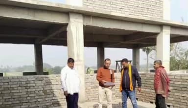 बीरपुर: बीडीओ ने पर्रा और भवानंदपुर में निर्माणाधीन पंचायत सरकार भवन का निरीक्षण किया