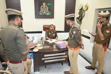 माधौगढ़: माधौगढ़ कोतवाली के पुलिस अधीक्षक ने किया निरीक्षण, परखी व्यवस्था और दिए दिशा निर्देश