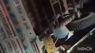 अमनौर: अमनौर एच आर कॉलेज के पास अनियंत्रित वाहन की टक्कर से पलटा पिकअप