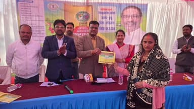 कुडू: आपकी योजना आपकी सरकार आपके द्वार से जनता तक योजनाओं की पहुँच हुई आसान: विधायक प्रतिनिधि निशीथ जायसवाल