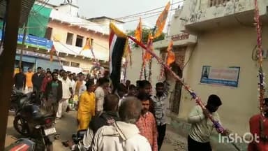 मालथोन: मालथौन में शतचंडी यज्ञ ध्वज स्थापना कार्यक्रम के लिए निकाली गई विशाल शोभा यात्रा