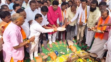 ಕನಕಗಿರಿ: ಪಟ್ಟಣದಲ್ಲಿನ ಸಚಿವ ಶಿವರಾಜ ಎಸ್. ತಂಗಡಗಿಯಿಂದ ಐತಿಹಾಸಿಕ ಲಕ್ಷ್ಮೀದೇವಿ ಕೆರೆಗೆ ಬಾಗಿನ ಅರ್ಪಣೆ