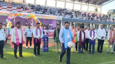 ওদালগুৰি: ওদালগুৰি ষ্টেডিয়ামত সৰ্বভাৰতীয় বডোফা উপেন্দ্ৰনাথ ব্ৰহ্ম স্বৰ্ণকাপ ফুটবল:উদ্বোধনী খেলত কোকৰাঝাৰ ৪-১ গ'লত বিজয়ী
