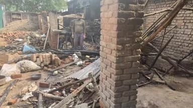 छतरपुर: कटारे का पुरवा में मवेशियों के बाड़े में लगी आग, कई मवेशी झुलसे!