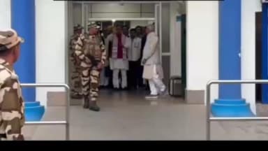 मुख्यमंत्री भजनलाल शर्मा ने हाथ ऊपर कर कुछ इस तरह से किया भाजपा कार्यकर्ताओं का स्वागत...
#bhjanlalsharma
#cmrajasthan