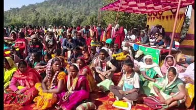 पेशरार: पेशरार के पहाड़ी क्षेत्र में योजनाओं की चौपाल सजी, ग्रामीणों में उमंग, पर नेटवर्क की समस्या से जूझ रहे लोग