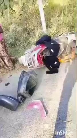 टांडा: अहिरौली थाना क्षेत्र के मदनगढ़ के पास सड़क हादसे में बोलेरो और स्कूटी की जोरदार भिड़ंत, बुजुर्ग गंभीर रूप से घायल