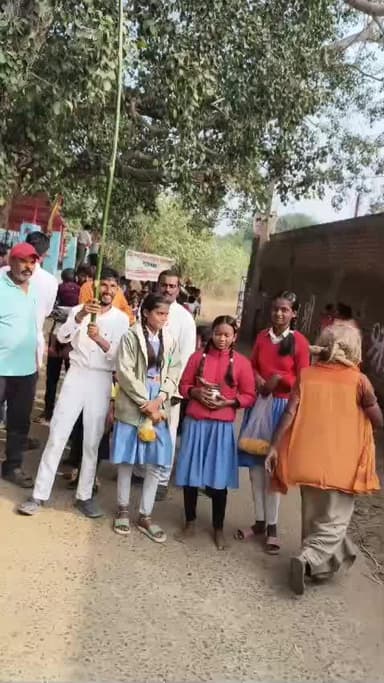 बड़वाराभुड़साग्राम पंचायत में ग्राम विकास प्रस्फुटन समिति व विश्व हिन्दू परिषद् के द्वारा ध्वजारोहण संपन्न एचपीचंद्राशवा