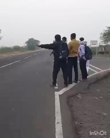 भातकुली: अमरावती दर्यापूर राज्य मार्गावरील
म्हैसपुर - बस स्टॉप येथे दर्यापूर आगारा ची बस थांबत नसल्याने विद्यार्थ्यांची गैरसोय