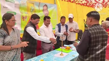 कुरडेग: कुरडेग के चाडरीमुंडा में 'सरकार आपके द्वार' कार्यक्रम आयोजित, 792 में से 275 आवेदन निष्पादित