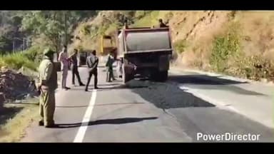 पच्छाद: नाहन-कुमारहट्टी एनएच पर पड़े गड्ढों से मिलेगी निजात, पैच वर्क का काम शुरू