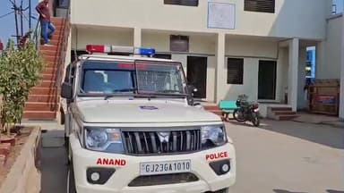 ખંભાત: રાલેજ ગામેથી વિદેશી દારૂ-બીયરની ૭ બોટલો સાથે શખ્સ ઝડપાયો.