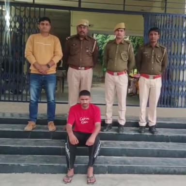 मुंडावर: मुंडावर थाना पुलिस ने जसाई गांव में हर्ष फायरिंग के फरार आरोपी को गिरफ्तार किया, बरामद हुई देसी पिस्तौल