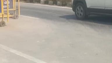 मसौढ़ी: मसौढ़ी: मध निषेध विभाग ने नदौल चेक पोस्ट पर दो शराब कारोबारियों सहित पाँच शराब सेवन करने वालों को पकड़ा