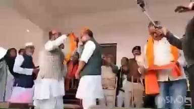 झंझारपुर: झंझारपुर में विधायक नीतीश मिश्रा का आभार सभा में ज़बरदस्त स्वागत, जेसीबी से हुई पुष्प वर्षा