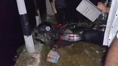 ବିଞ୍ଝାରପୁର: ବିଂଝାରପୁର ରାସ୍ତାର ଅଭୟନୁରସିଂହ ଛକରେ ମର୍ମନ୍ତୁଦ ସଡକ ଦୁର୍ଘଟଣା, ଭାରସାମ୍ୟ ହରାଇ ପୋଲରେ ପିଟିହେଲା ସ୍କୁଟି ଗାଡି,ଜଣେ ମୃତ ଜଣେ ଗୁରୁତର