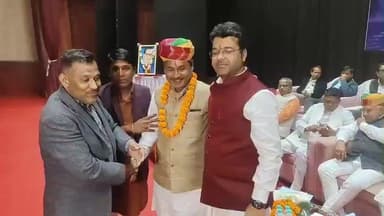 बीकानेर: संविधान दिवस के उपलक्ष में रविन्द्र रंग मंच पर कार्यक्रम आयोजित, केंद्रीय मंत्री अर्जुनराम मेघवाल रहे मौजूद