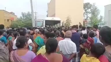 தென்காசி: தனியார் பேருந்துகள் மோதலில் பலியான நபர்கள் உடல் அடக்கம் நடைபெற்றது பொதுமக்கள் உறவினர்கள் கதறி அழுதனர்
