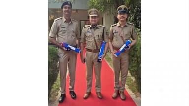 કામરેજ: સુરત ગ્રામ્ય SOGના ભાવિક ચૌધરીની ‘ડીજીપી ડિસ્ક’થી સન્માન