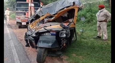 ओडगी: छत्तीसगढ़-मध्य प्रदेश सीमा पर करामी गांव में दो ऑटो की आमने-सामने भिड़ंत, एक्सीडेंट में लगी चोट, इलाज जारी