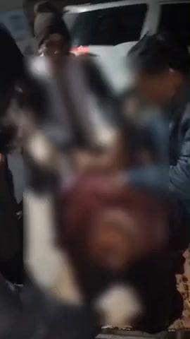 हसनगंज: कूरेमऊ गांव में आपसी कहासुनी के बाद एक व्यक्ति पर धारदार बांके से पड़ोसी ने किया हमला, व्यक्ति की हुई मौत