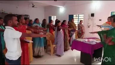 परैया: अजमतगंज पंचायत कार्यालय में संविधान दिवस पर सभा का आयोजन, ग्रामीणों ने प्रतिनिधि की उपस्थिति में लिया संकल्प