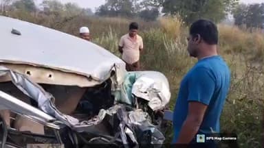 వేపూరి కోట వద్ద కారును ఢీకొన్న లారీ ఇద్దరు మృతి.