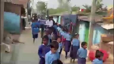 टेटिया बम्बर: नशा मुक्ति दिवस पर टेटिया बंबर प्रखंड के विद्यालयों में प्रभात फेरी, नशे से दूर रहने का संदेश