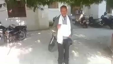 धौरहरा: सुजानपुर गांव के पीड़ित के खेत पर दबंग अवैध कब्जा करने का प्रयास कर रहे हैं, पीड़ित ने पुलिस से की शिकायत