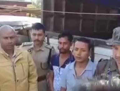 ঢকুৱাখানা ভাগ: ঢকুৱাখনা আৰক্ষীৰ সফলতা, ৪ টা গৰু সহ ২ কুখ্যাত চোৰক আটক , এখন বাহনো জব্দ আৰক্ষীৰ