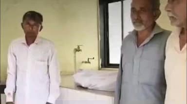 ગીર ગઢડા: જીલ્લાના પીછવી ગામે જંગલની બોડઁર પર રહેતા પરીવારની બાળા પર સિહણનોહુમલો બે વર્ષની બાળાને સિહણે ફાડી ખાધી