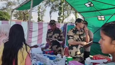 মানকাচৰ: মানকাচৰৰ দ্বীপচৰ বিএছএফ কেম্পত ১৮৩ নং বেটেলিয়ান বিএছএফৰ বিনমূলীয়া চিকিৎসা শিবিৰ