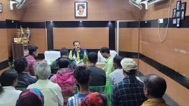 বজবজ ২: বজবজ ২ নম্বর ব্লকের বিভিন্ন এলাকার মানুষের সমস্যা সমাধানের জন্য আলোচনা সভা করলেন পঞ্চায়েত সমিতির সভাপতি