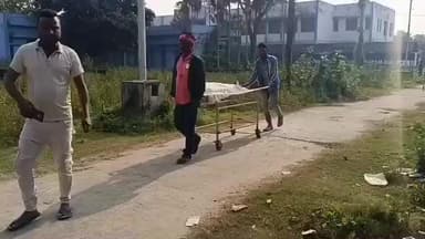 কালনা ২: ট্রাক্টর গাড়ির উপরে উঠে কাটা ধান সাজানোর সময় অসাবধানতাবশত হাই টেনশন তারে হাত, ছিটকে পড়ে মৃত্যু যুবকের