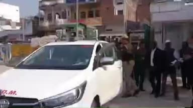 ज्ञानपुर: SIR के तहत डीईओ का औचक निरीक्षण, डीजीटाइजेशन कार्य में तेजी लाने के दिए निर्देश