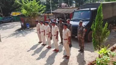 मुरहू: थाना परिसर मुरहू में संविधान दिवस का आयोजन किया गया