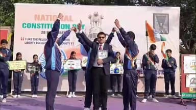 गोवर्धन: बाबा कढेरा सिंह विद्या मंदिर में मनाया गया संविधान दिवस