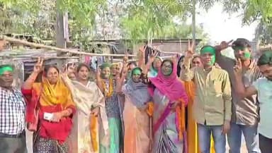 ভগবানগোলা ২: ভগবানগোলা-২ ব্লকে স্বয়ম্বর গোষ্ঠীর বোর্ড গঠন: নসিপুরে উৎসবের আমেজ