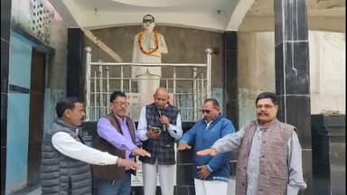 बिलारी: अखिल भारतीय अंबेडकर युवक संघ की बैठक अंबेडकर पार्क में आयोजित की गई