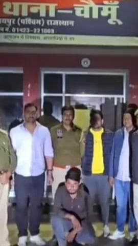 चौमूं: चोंमू थाना पुलिस ने अवैध हथियारों के खिलाफ कार्रवाई करते हुए एक आरोपी को गिरफ्तार कर 3 पिस्तल के कारतूस किए बरामद