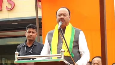 काटोल: आमदार चरण सिंग ठाकूर यांचा उत्कृष्ट काम करणाऱ्या आमदाराच्या पहिल्या दहा मध्ये समावेश : पालकमंत्री चंद्रशेखर बावनकुळे