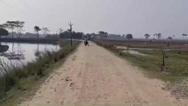 बैसि: बायसी खपड़ा पंचायत के चौनी–खपड़ा मुख्य सड़क अब तक अधूरी, राहगीरों की परेशानी बढ़ी