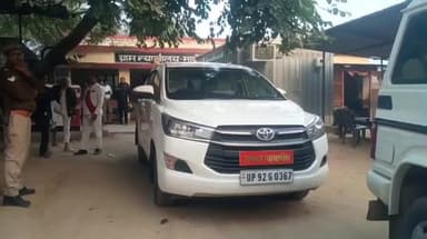 माधौगढ़: माधौगढ़ ग्राम न्यायालय का निरीक्षण जनपद न्यायधीश ने किया, दिए दिशा निर्देश