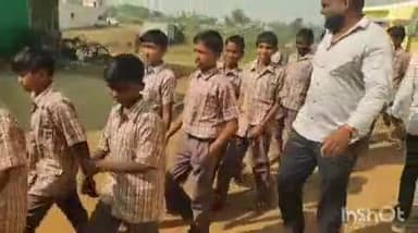 पेठ: सुलभानगर सह तालुक्यातील शाळा महाविद्यालयात संविधान दिनानिमित्त विविध कार्यक्रम पडले पार