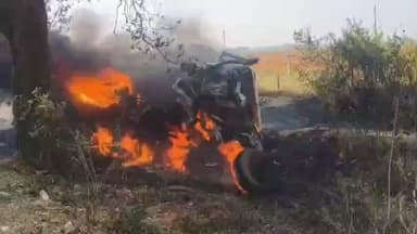 तोरपा: चुरगी में ट्रेलर में आग लगने से चालक की मौत, मृतक की हुई पहचान