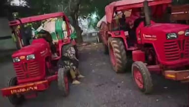 तामिया: तुलतुला घाटी के पास अवैध रेत परिवहन करते दो ट्रैक्टर ट्रॉली पकड़े, पुलिस ने थाने में किया ज़ब्त